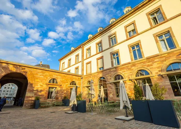 People -Hotel Strasbourg